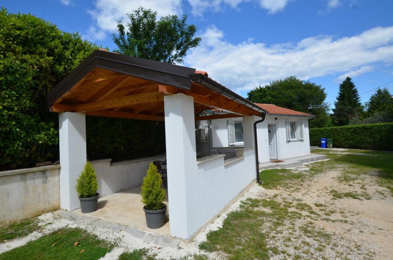 Zminj Apartments Extérieur photo