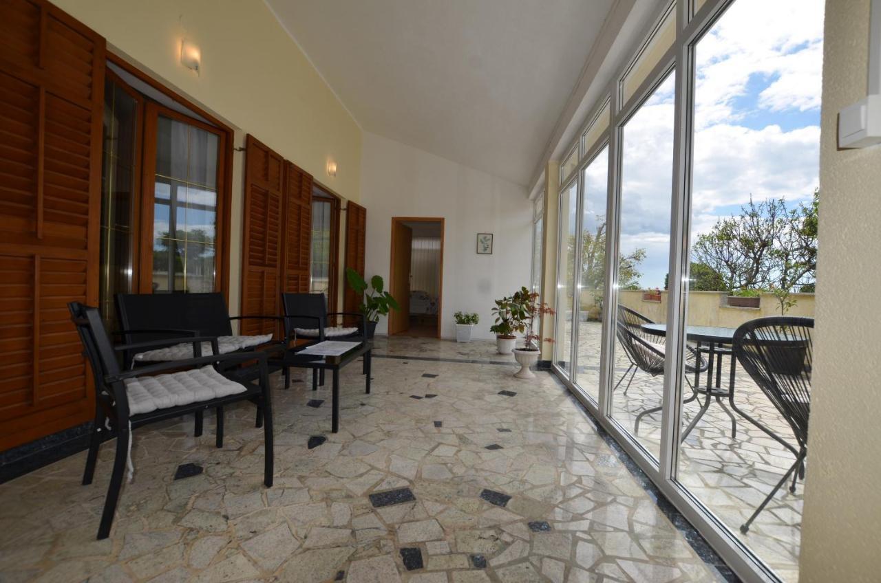 Zminj Apartments Extérieur photo